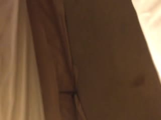 酒店约炮上海本地97年妹纸南航小空姐，空姐制服开档后入从屋里一直干到卫生间又干到床上,不停的抽插